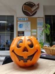 vages halloween